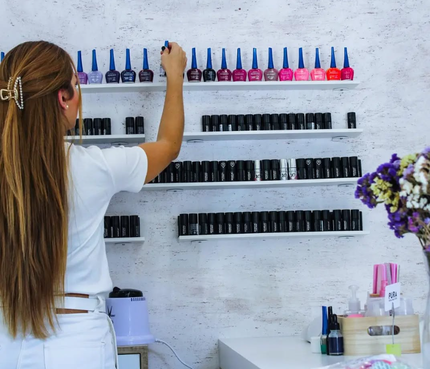 diseño artístico de uñas